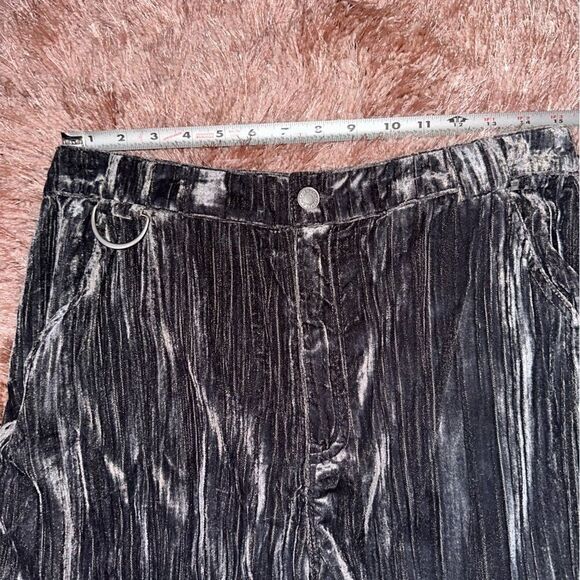 Pretty Garbage Griseta Velvet Cargo Pants in Green sz M NWT - Picture 13 of 16